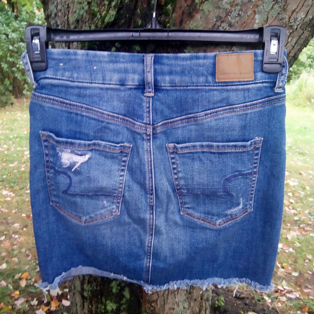 🖤 American Eagle Super Stretch Hi Rise Mini Denim Skirt size 4 - Picture 2 of 4